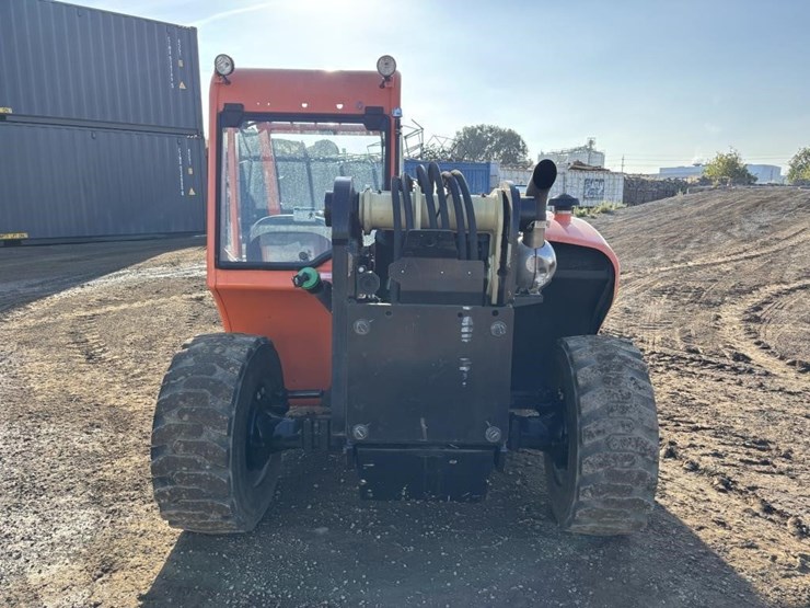 2017-jlg-g5-18a-image-8