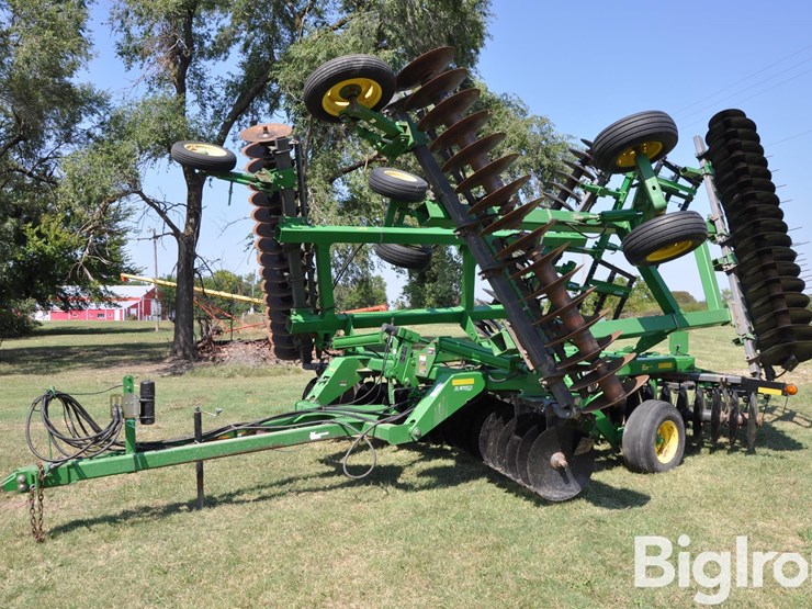 john-deere-637-image-1