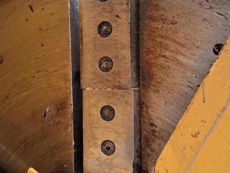 #123-•-vermeer-16"-grinder-image-39