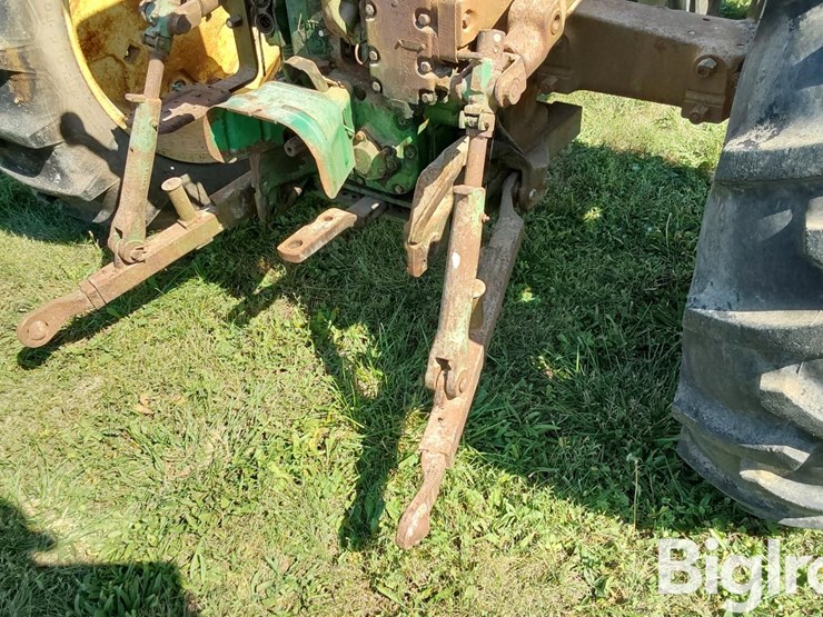 1959-john-deere-530-image-11