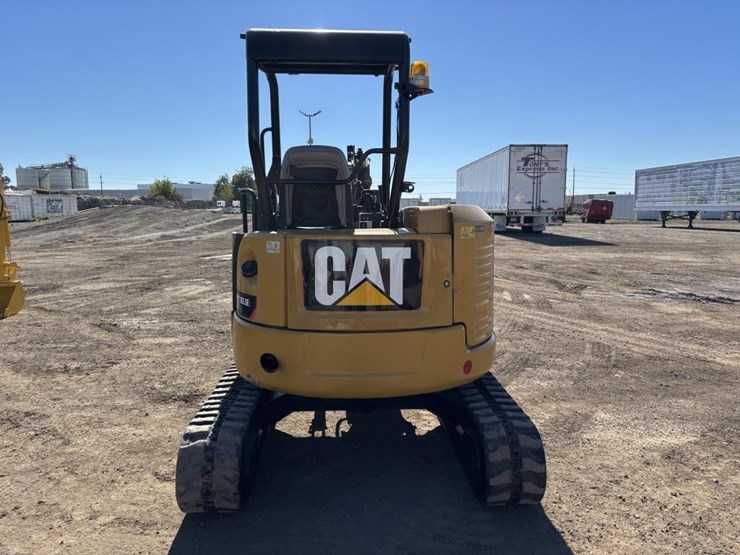 caterpillar-303.5e2-cr-image-8