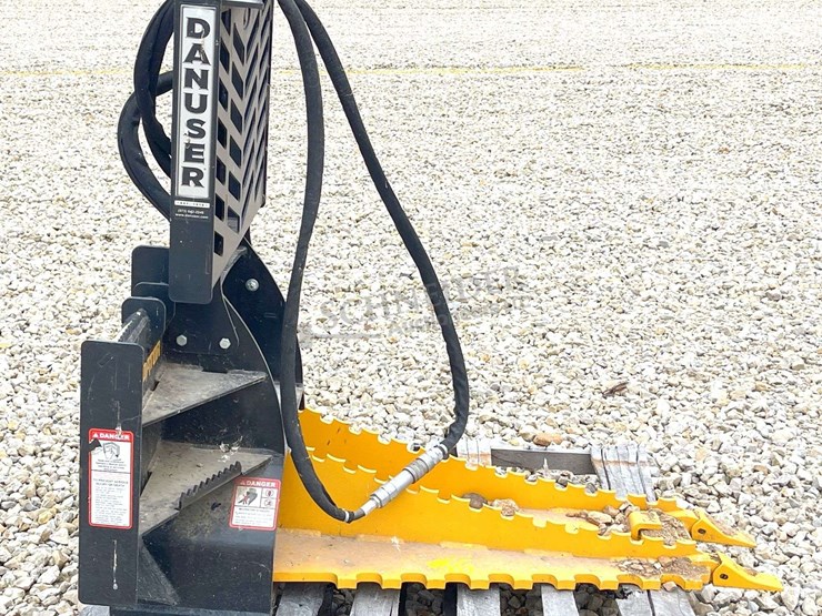 danuser-intimidator-skid-steer-tree-puller,-from-the-estate-of-dr.-ken-buchmann-image-3