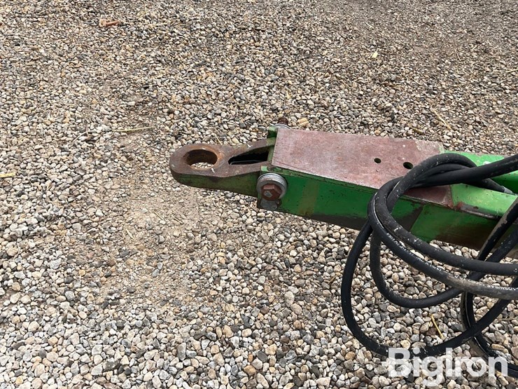 john-deere-630-image-9