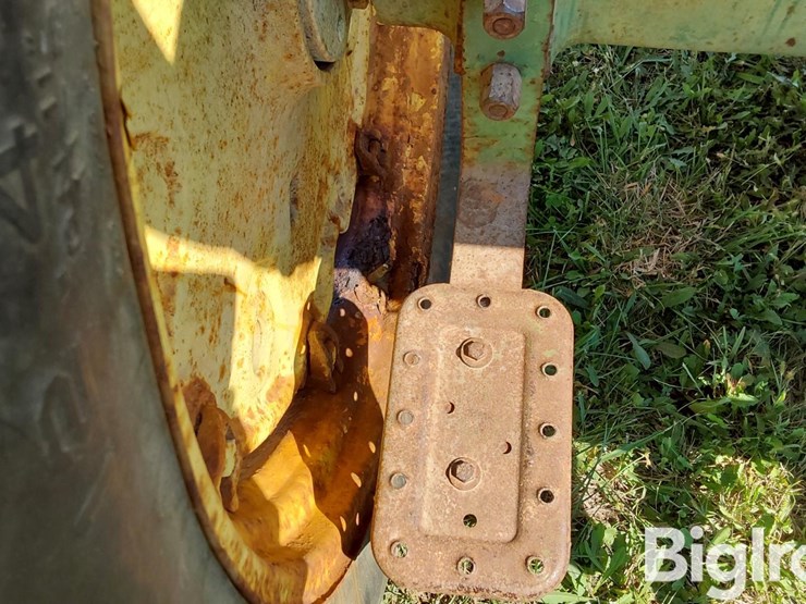 1955-john-deere-50-image-16