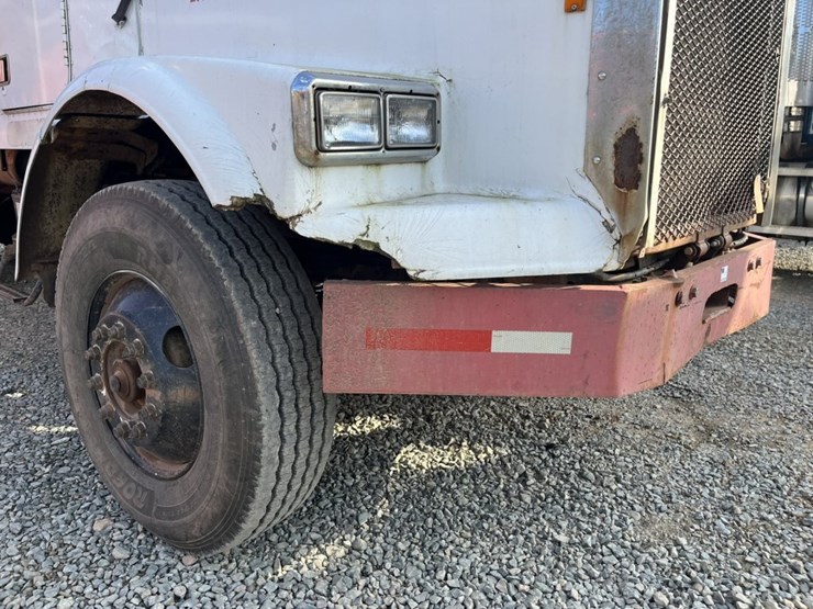#5001-•-1988-freightliner-mb80-tandem-axle-dump-truck-image-31