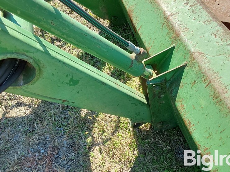 john-deere-148-image-15