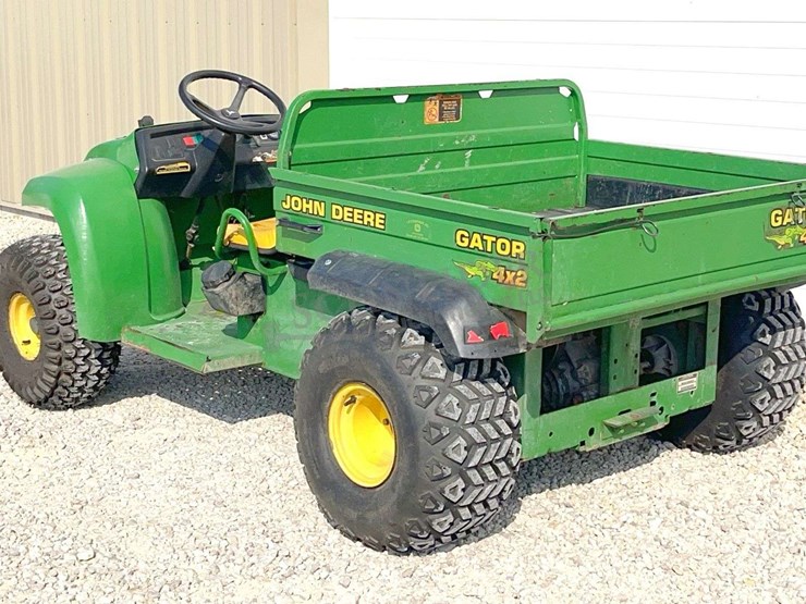 john-deere-gator-image-7