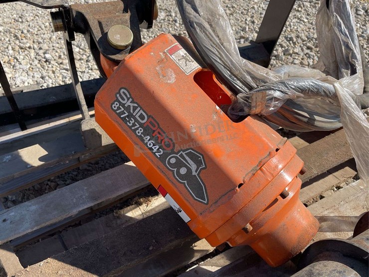 unused-skid-pro-skid-steer-auger-w/-2-augers,-from-the-estate-of-dr.-ken-buchmann-image-8