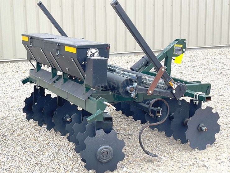 unused-plotmaster-6'-3-pt.-food-plot-disc-seeder,-from-the-estate-of-dr.-ken-buchmann-image-5
