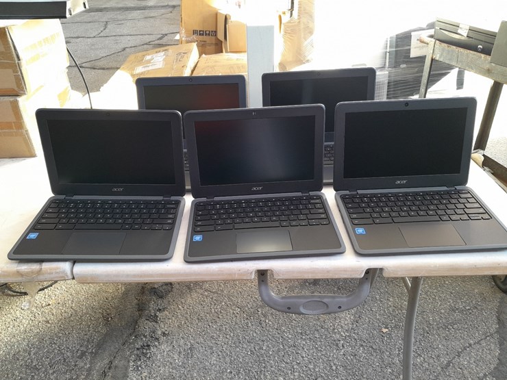 lot#--acer-chromebooks-image-2