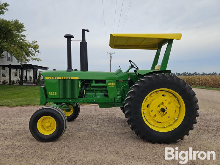 1972-john-deere-4320-image-8