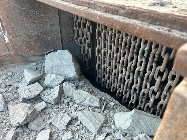 2006-caterpillar-c12-image-39