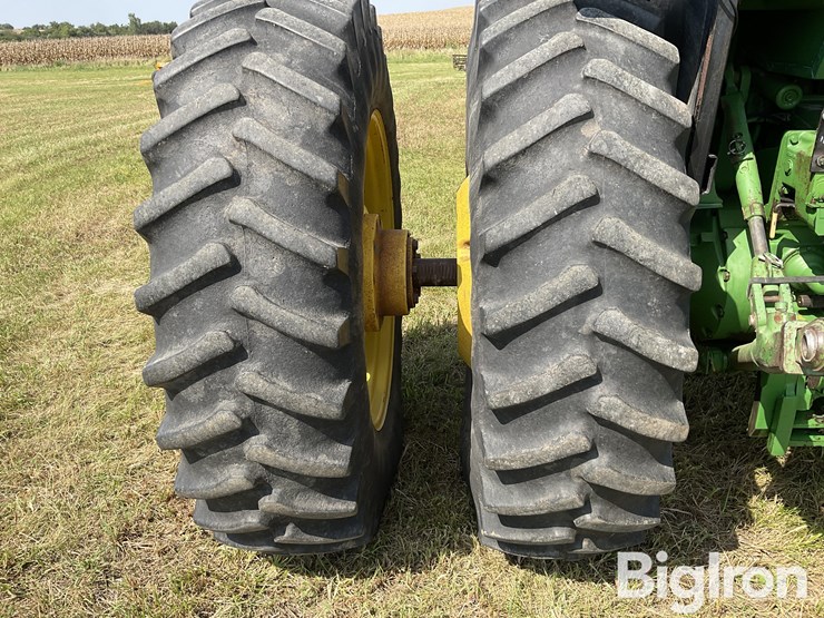 1981-john-deere-4440-image-17