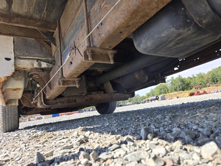 #5013-•-2015-chevrolet-4500-box-truck-image-45