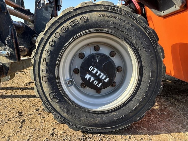 2017-jlg-g5-18a-image-16