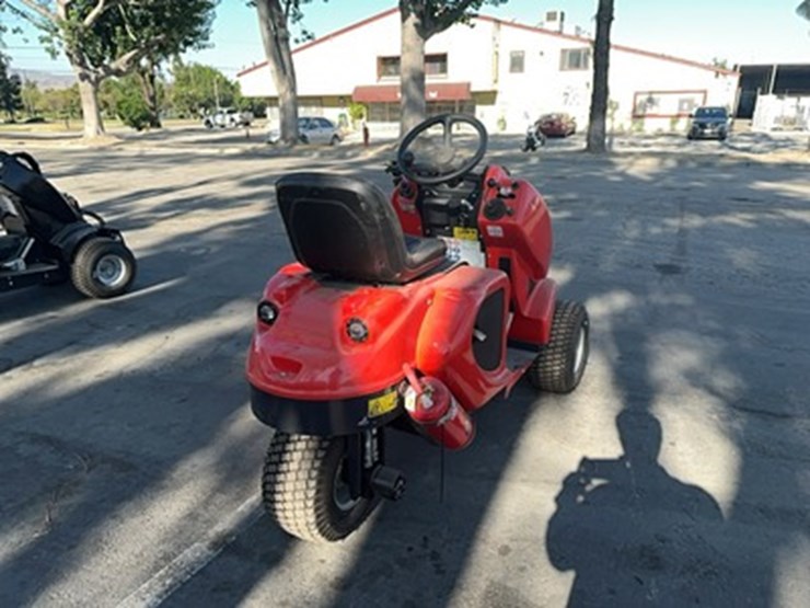 lot#--hercules-h130-mini-wheel-loader-with-fork-and-bucket-attachment-image-3