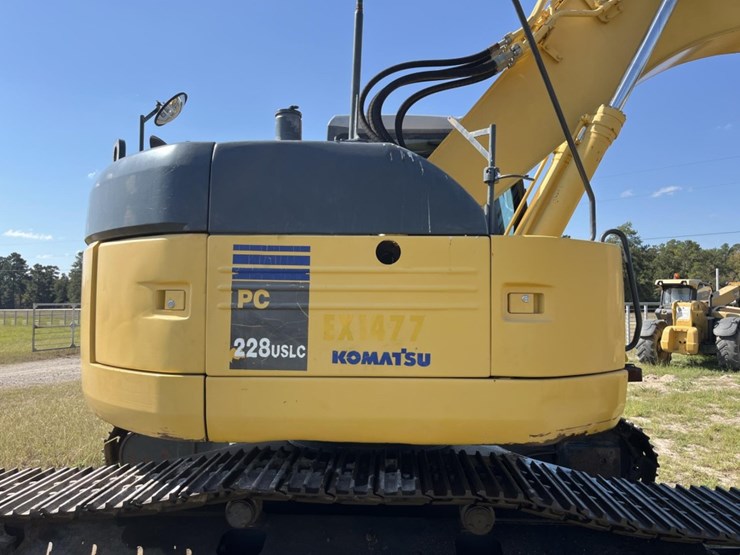 komatsu-pc228us-lc-image-50