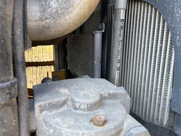 john-deere-1050-image-52