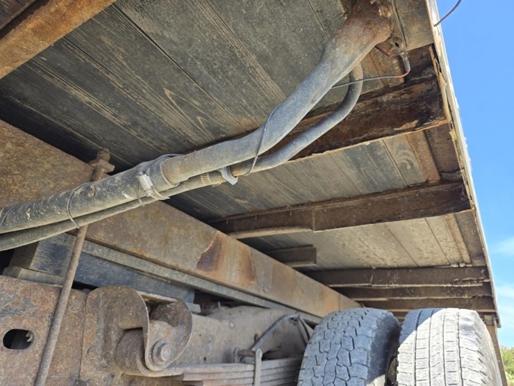 #5013-•-2015-chevrolet-4500-box-truck-image-43