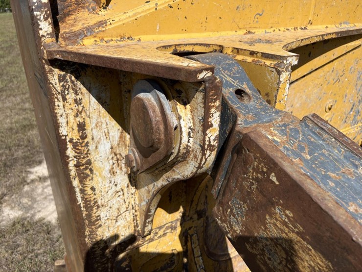 john-deere-1050-image-15