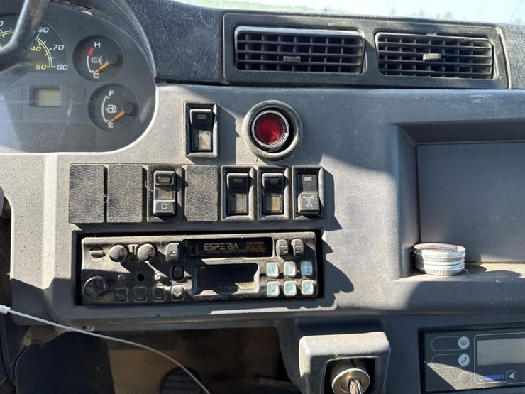 2008-komatsu-hm400-2-image-35