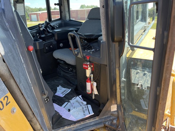 john-deere-1050-image-58