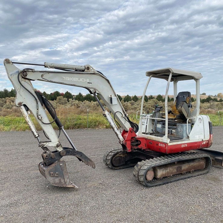 TAKEUCHI TB135