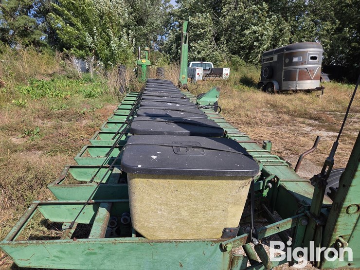 john-deere-7100-image-11