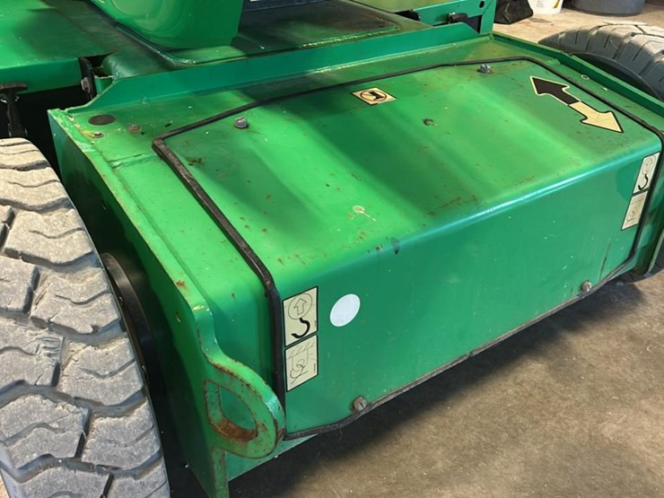 2017-jlg-e400a-image-18