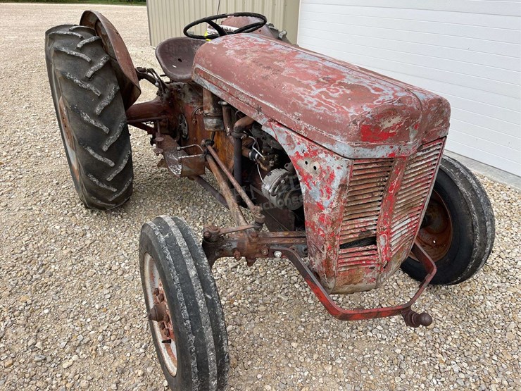 ferguson-to20-image-9