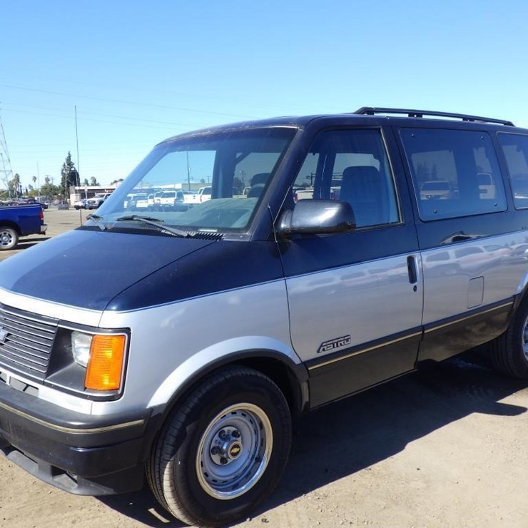 1990 CHEVROLET ASTRO