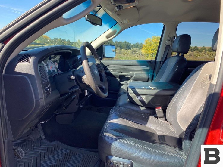 2004-dodge-ram-3500-image-29