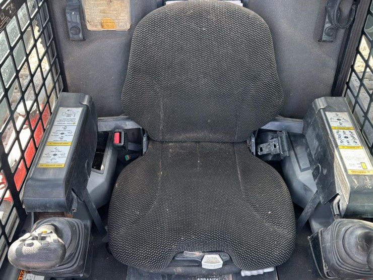 2020-bobcat-t870-image-6