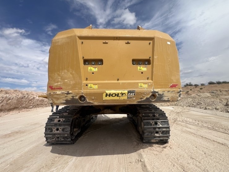 2021-caterpillar-395-image-4