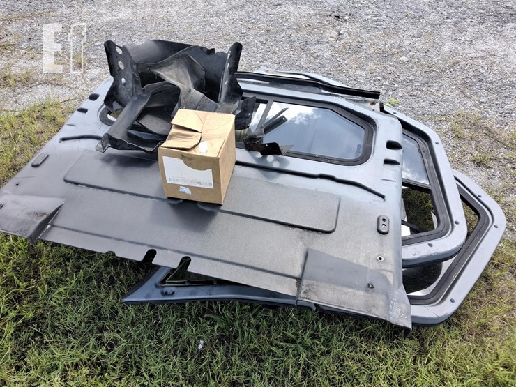 john-deere-gator-image-3