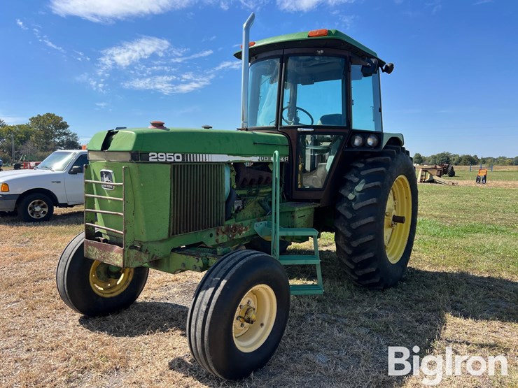 1984-john-deere-2950-image-1