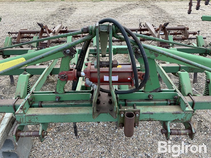 john-deere-1100-image-9