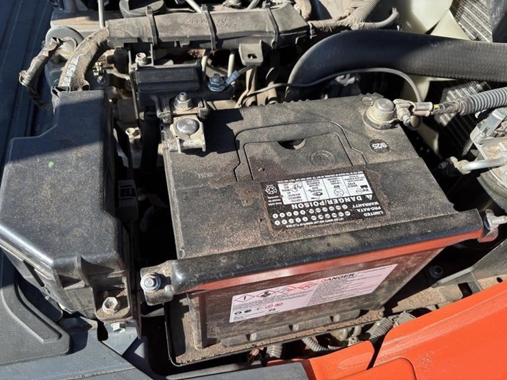 2015-toyota-8fdu30-image-26