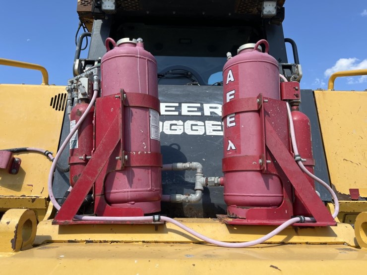 john-deere-1050-image-53