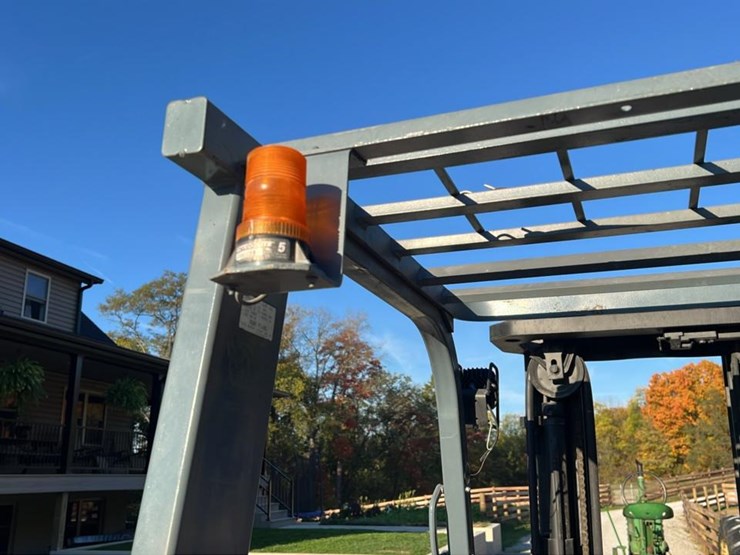 2005-toyota-7fgu25-image-25