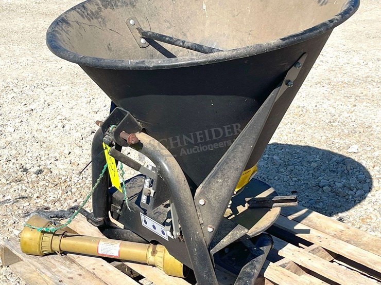 3-pt.-pto-drive-seed-spreader,-from-the-estate-of-dr.-ken-buchmann-image-1