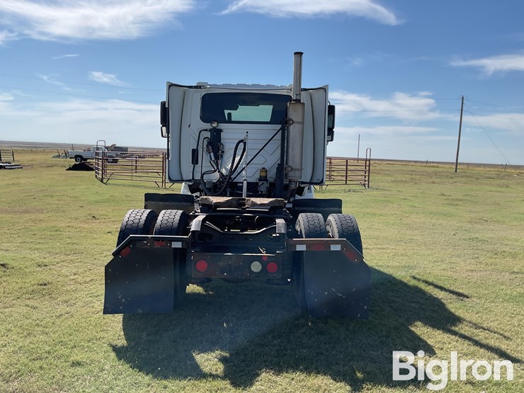 2005-international-8600-image-6