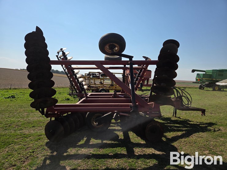 international-490-image-4