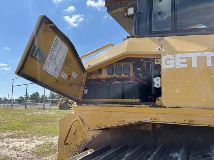 john-deere-1050-image-31