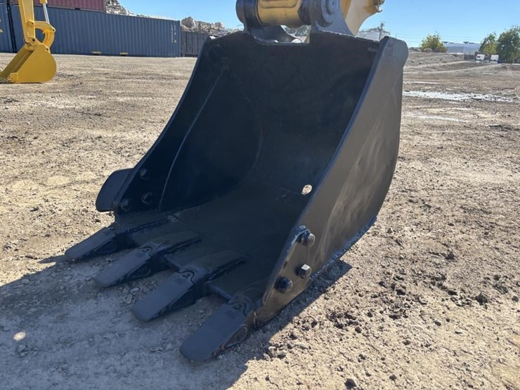 caterpillar-303.5e2-cr-image-11