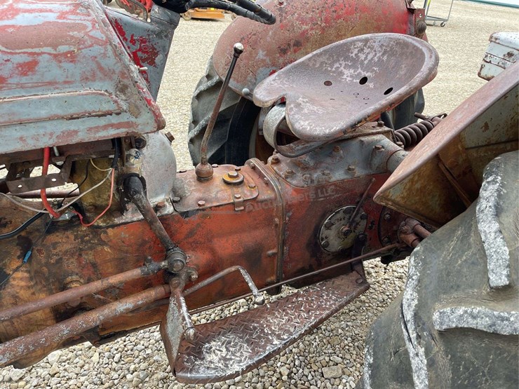 ferguson-to20-image-15