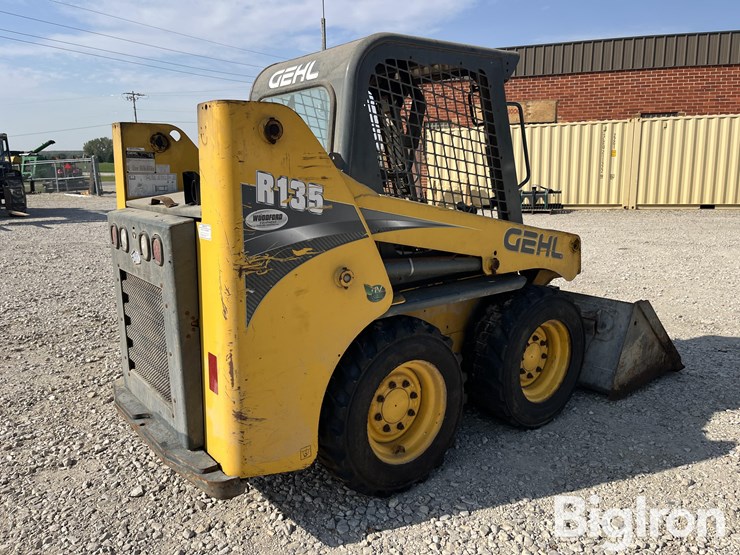 2014-gehl-r135-image-5