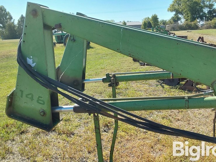 john-deere-148-image-16