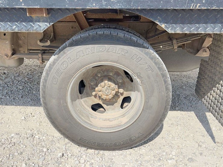 2012-chevrolet-3500-image-57