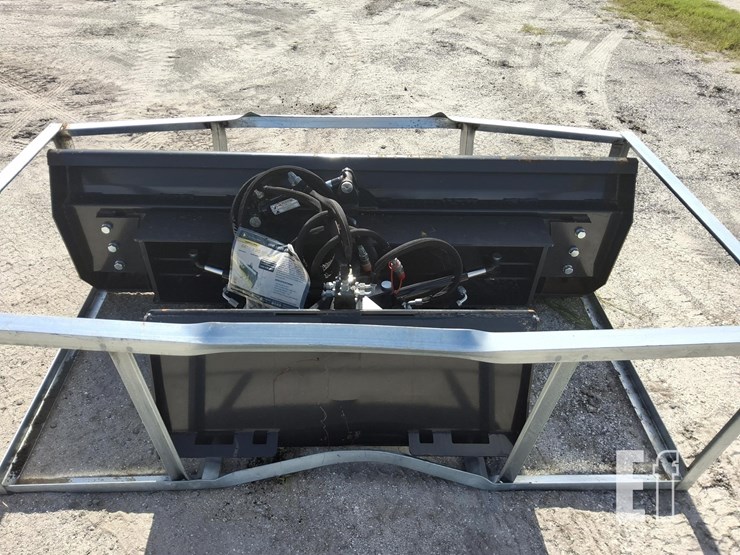 2025-wolverine-dozer-blade-84in-wide-image-4